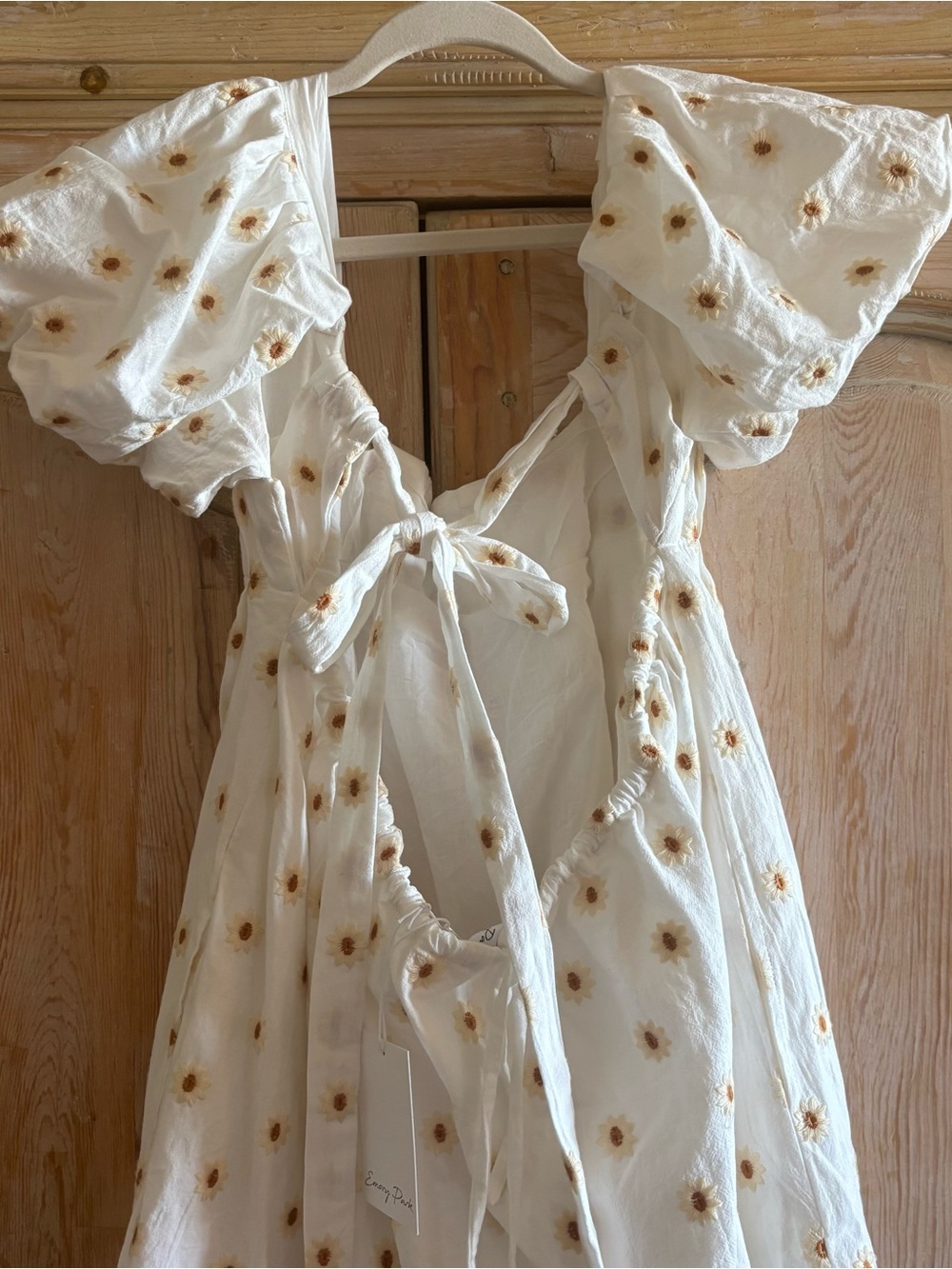 Emory Park Cream Dress with Mustard Daisy Embroidery - Picture 14 of 14